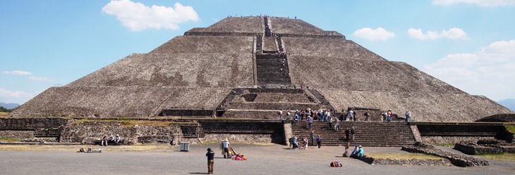Teotihuacan pyramid mexico